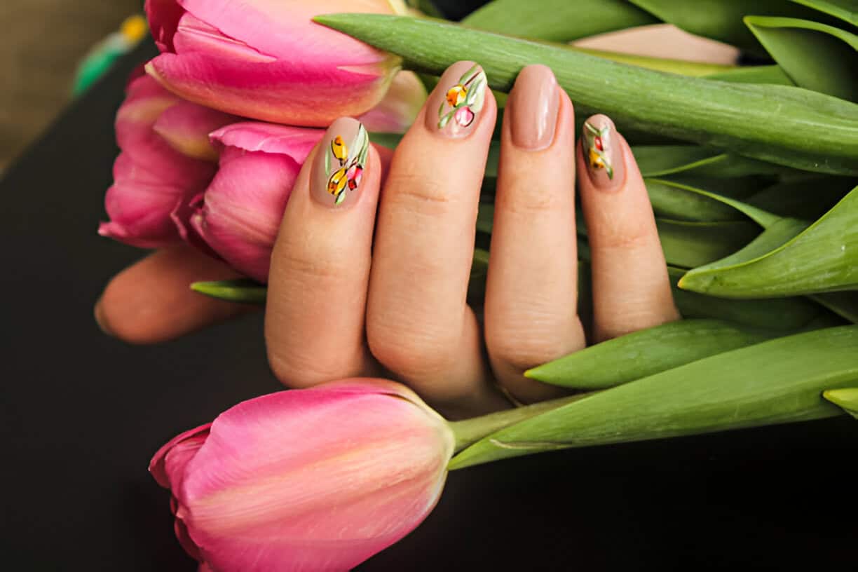 flower pattern nail art